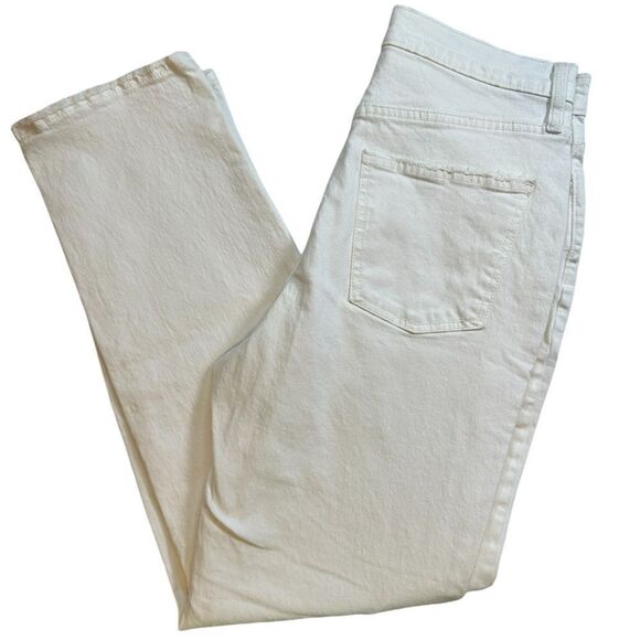 NWT Universal Threads Women’s 90s Straight Leg Denim Jeans - White - Size 6R - Picture 3 of 9